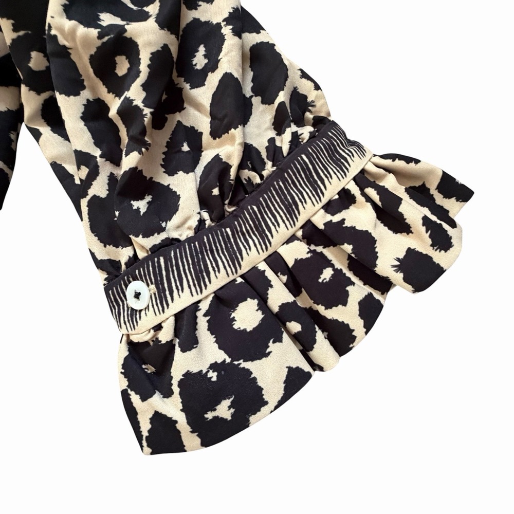 Gretchen Scott tan black leopard animal print safari button front top Medium - Picture 7 of 10